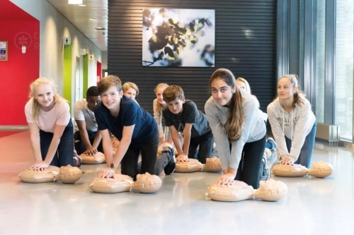 nadmuchiwany-fantom-do-nauki-rko-mini-anne-global (2).jpg