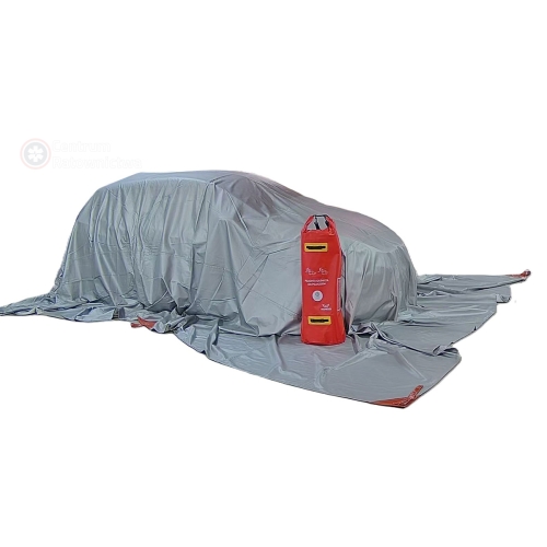 auto na garażu.jpg
